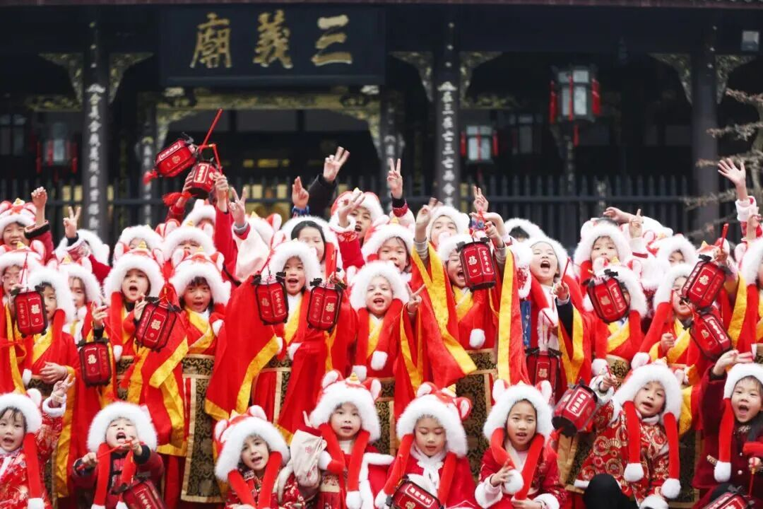 热力十足！假期第四日，成都A级景区接待游客193.9万人次