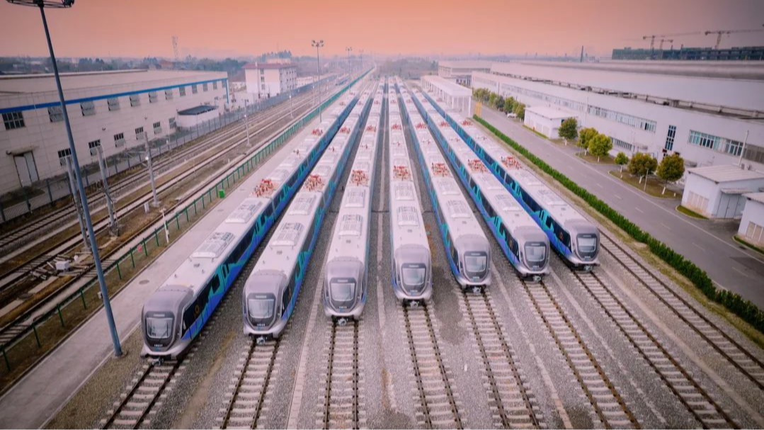 今明两天，成都地铁延时运营！