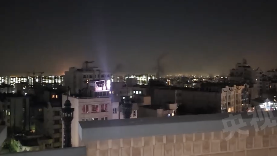 美以军事行动引发伊朗“最猛烈”回击 中东危局40小时一文速览