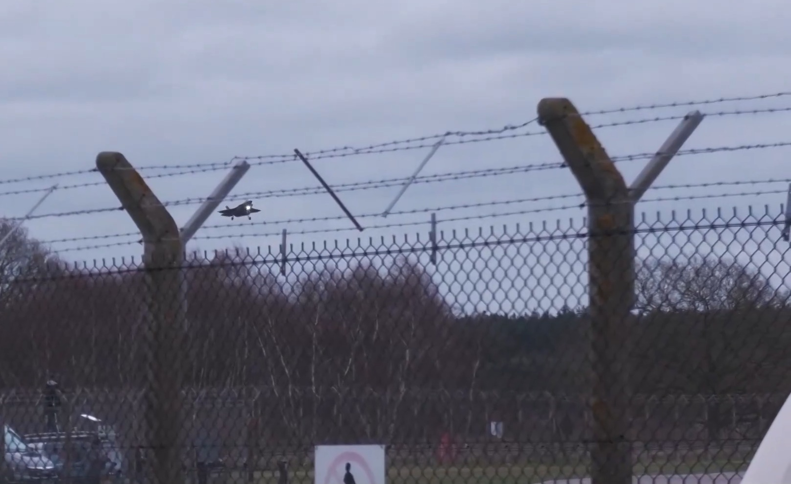 假谈判真备战 知情人士称美以早已密谋对伊动武