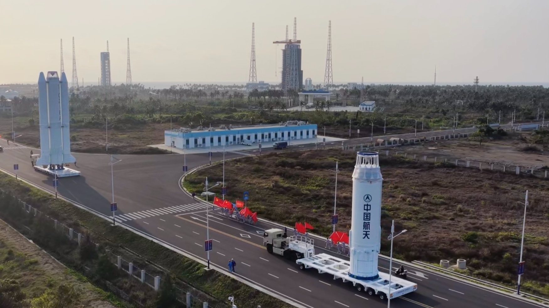 长征八号甲遥八火箭转运至发射区 近期择期发射