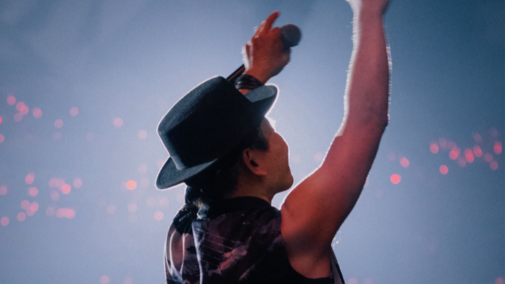 青春返场！赵传2026《当我们年轻的时候》巡回演唱会成都站官宣