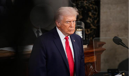 特朗普称将在“适当时机”作出结束对伊朗军事行动决定