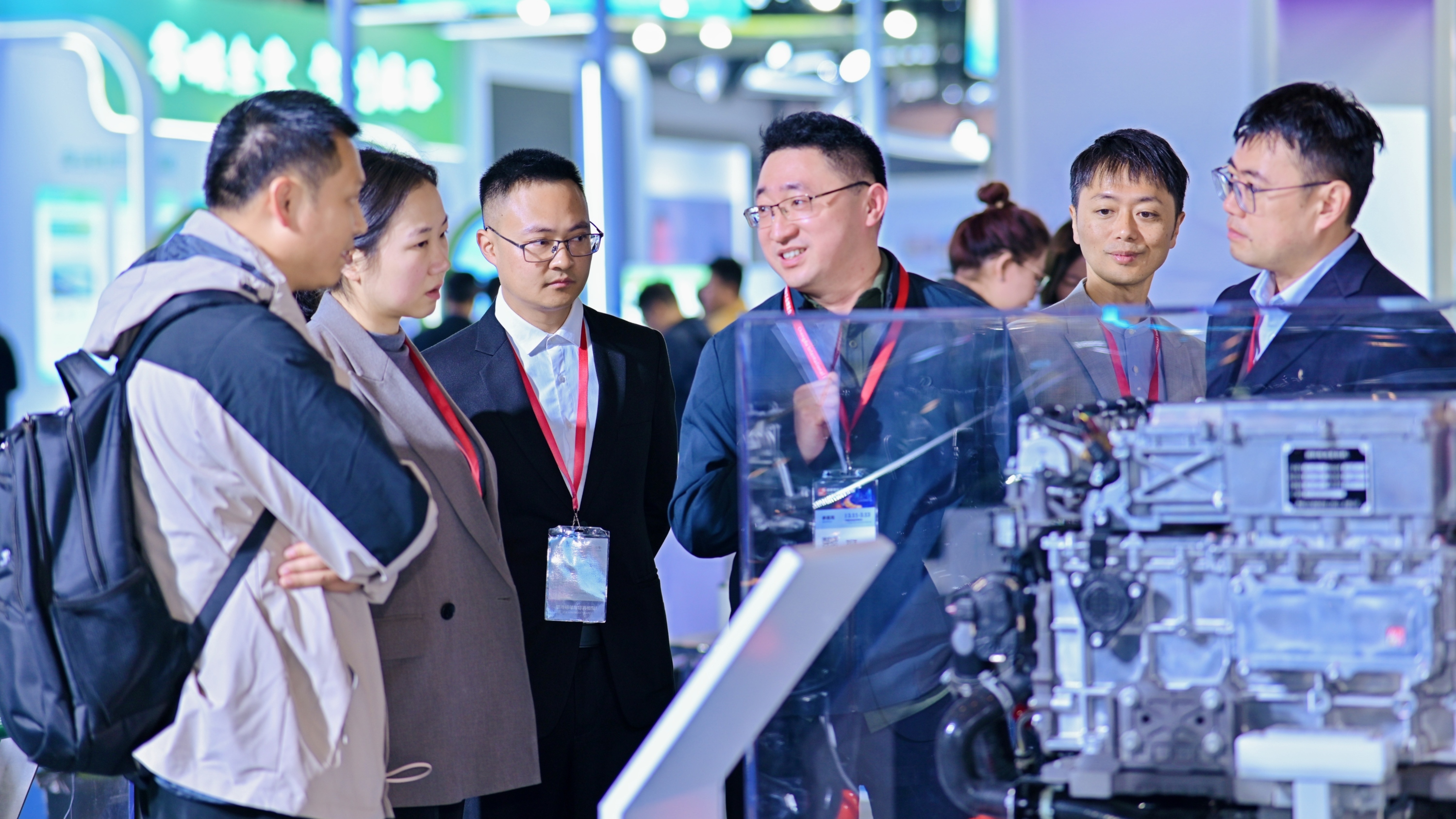 视频 | 西部智造“向绿向智”加速跑！2026成都国际工业博览会开幕