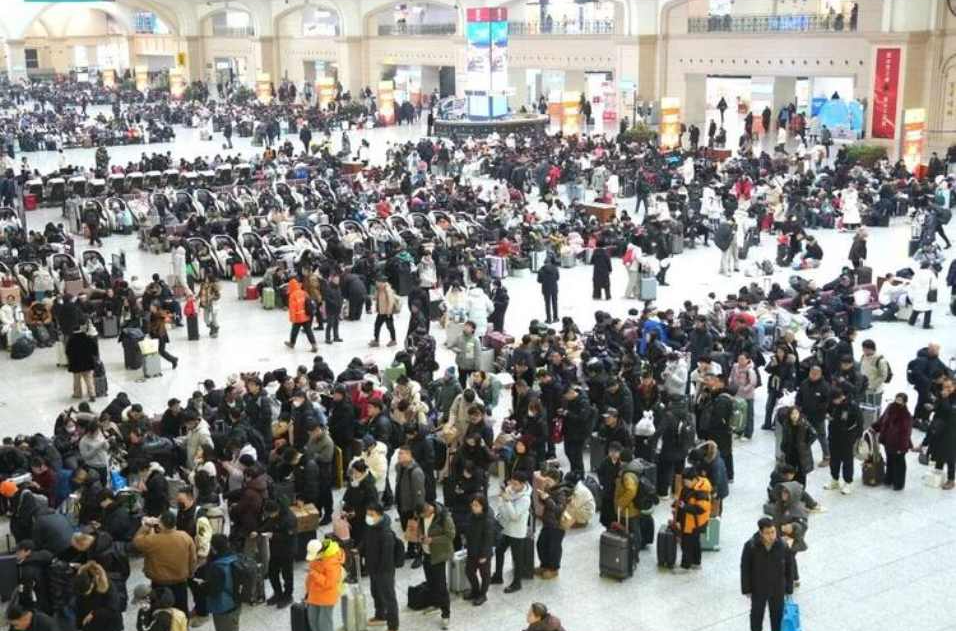 再创历史新高！2026年春运预计全社会跨区域人员流动量94亿人次