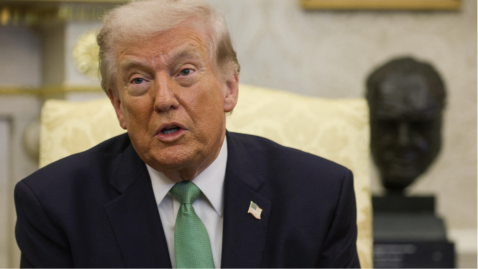 特朗普称与伊朗进行“富有成效”对话