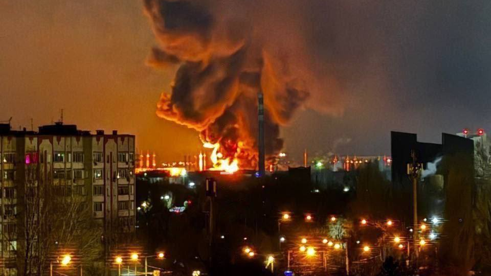 俄罗斯波罗的海石油装运港遭袭 或加剧能源供应紧张