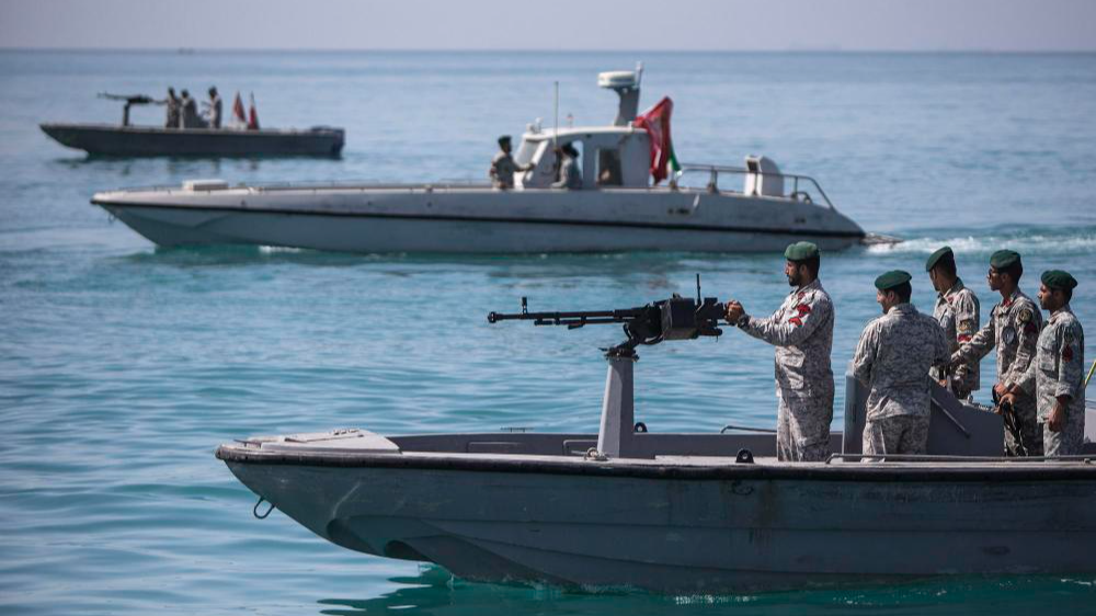 霍尔木兹海峡3月通航量暴跌逾九成