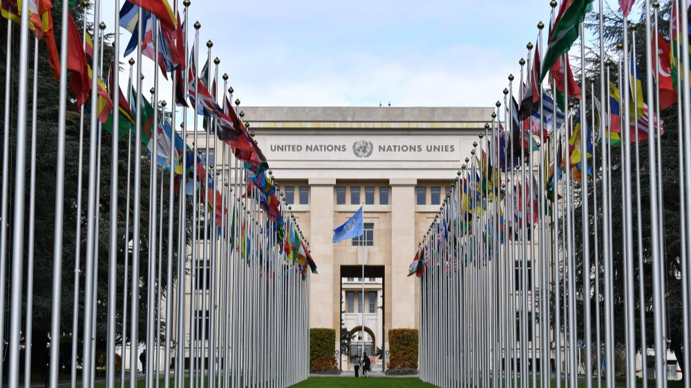 中国代表在人权理事会谴责美国、以色列袭击伊朗学校的暴行