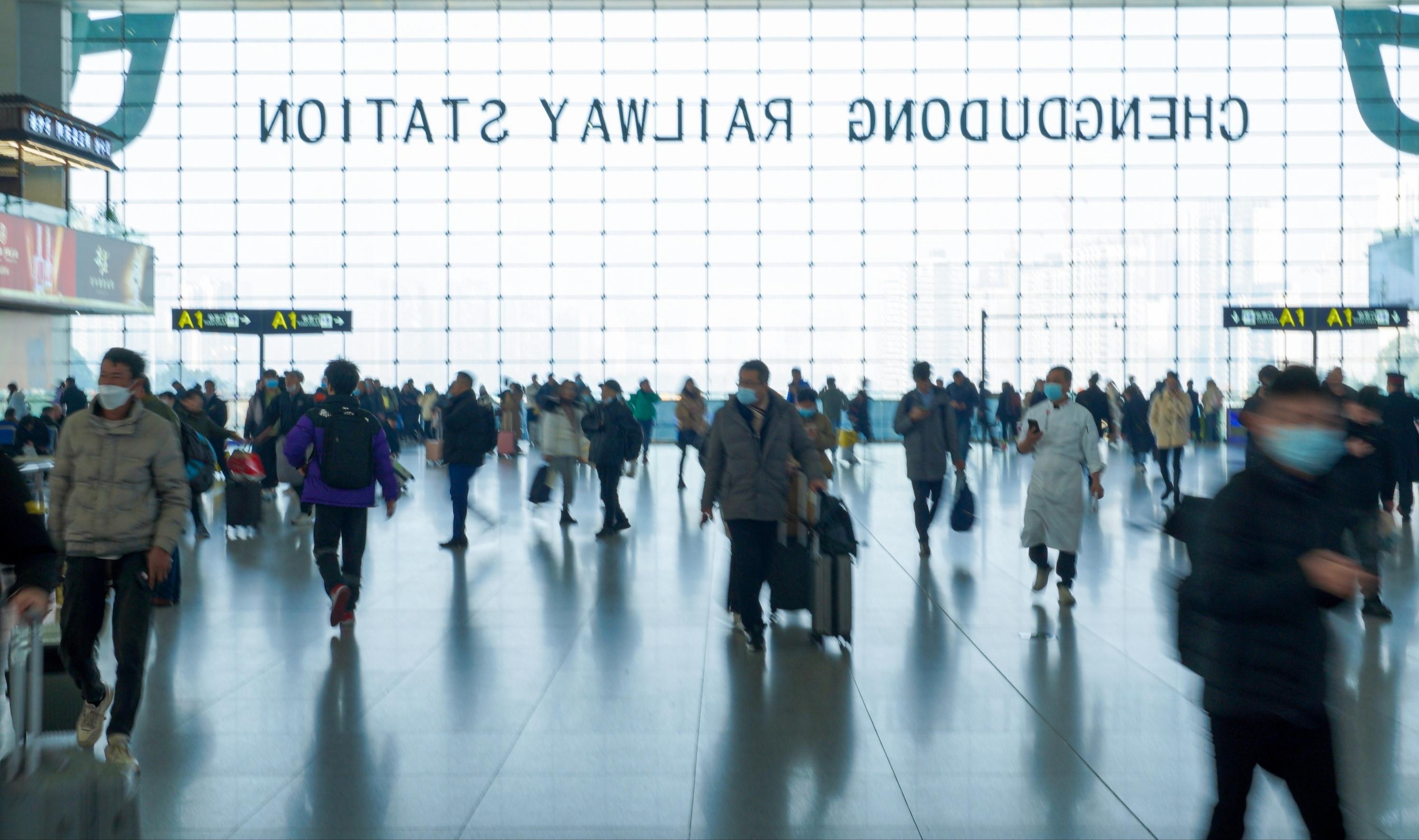 春假首日热门方向车票基本售罄！成都成“双向”热门目的地