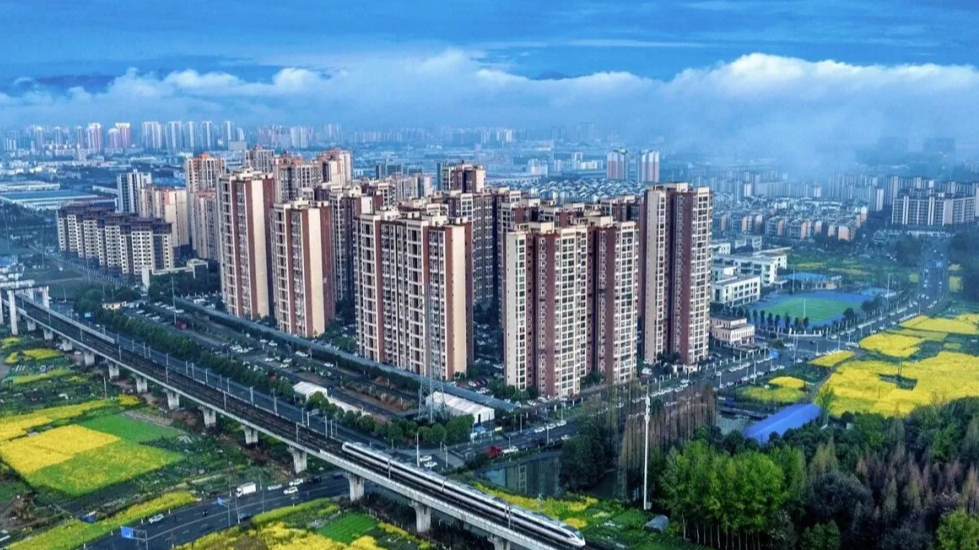 春假、清明节将至，崇州站加开多趟列车