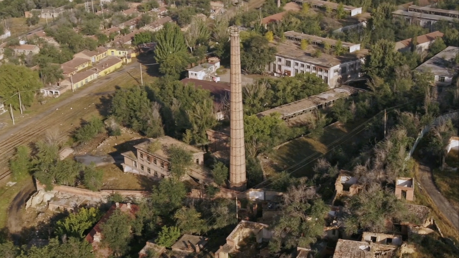视频｜横跨多年的终极狩猎！剧集《叵测》今日开播  