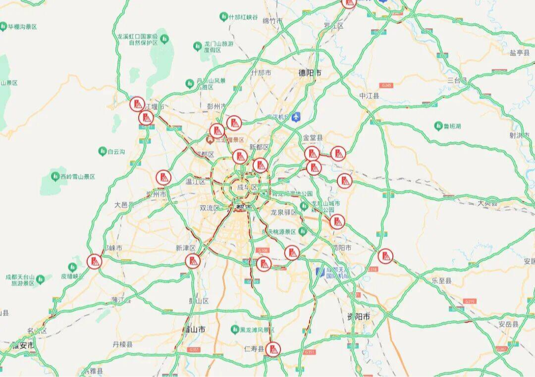 清明假期首日上午，成都周边高速“飘红”