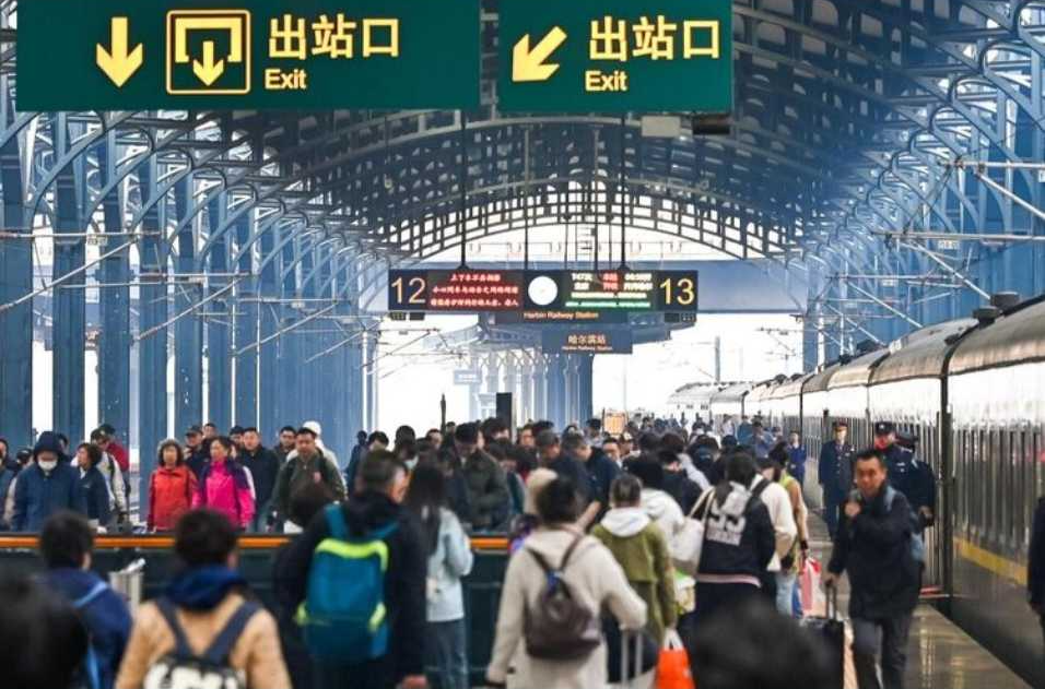 2212.3万人次！全国铁路清明假期单日旅客发送量创新高