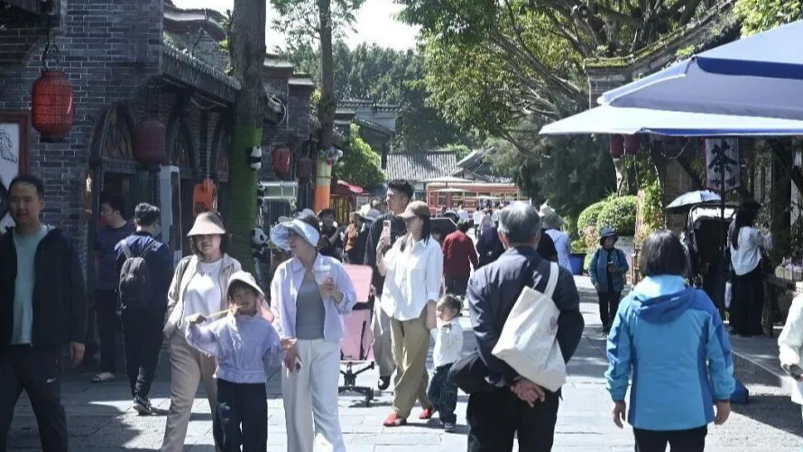 成都经济亮点丨“春日黄金周”流量担当！成都热进全国前三