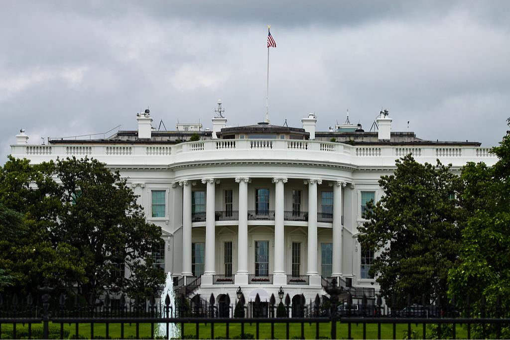 特朗普同意停火两周