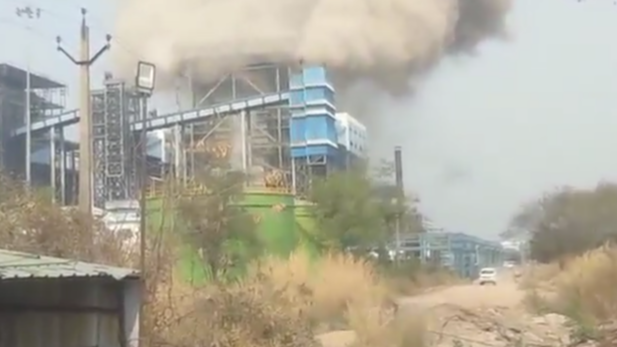 印度一电厂发生爆炸 致10死30伤