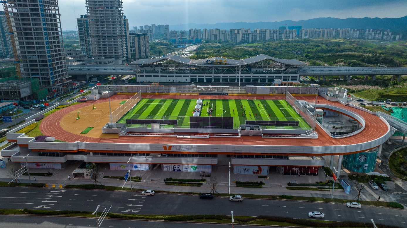 东部新区蓉超球场.png