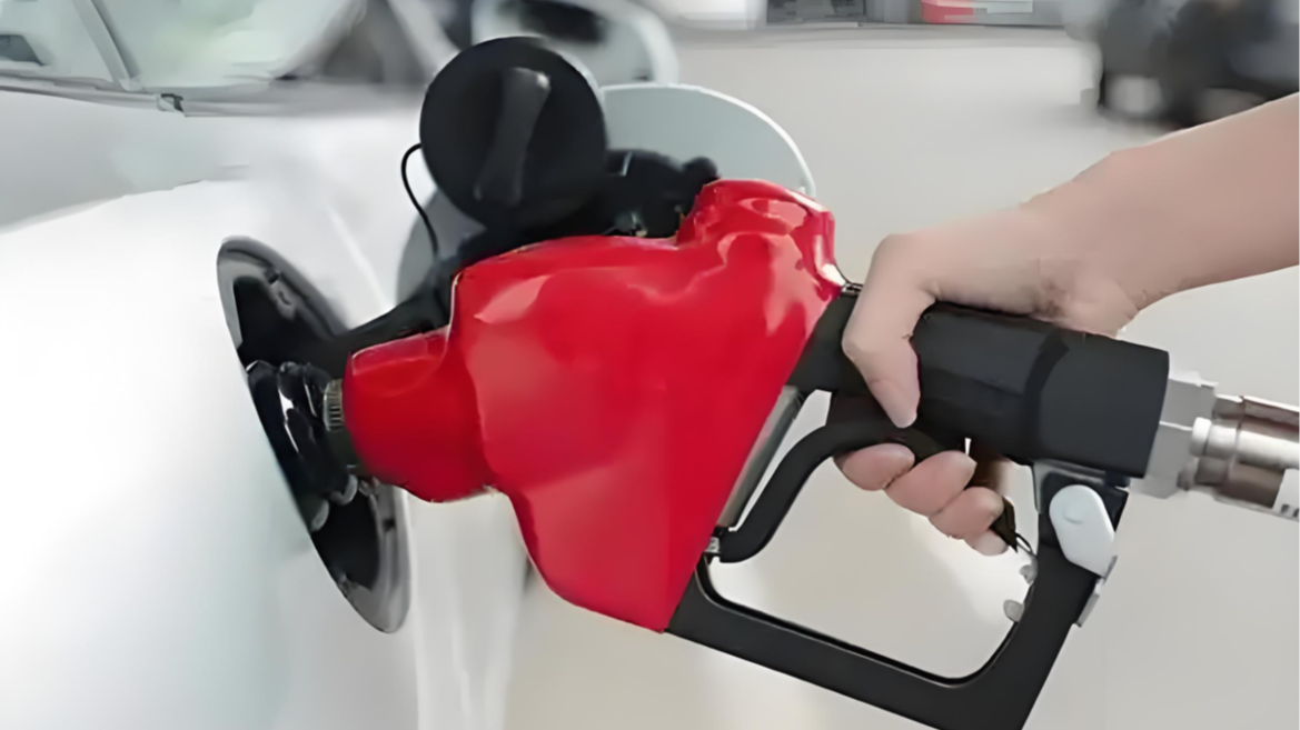 霍尔木兹海峡仍受阻 国际油价大幅走高