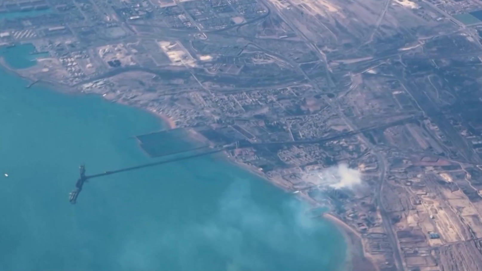 伊朗在霍尔木兹海峡划定新航线 未经许可不得通行