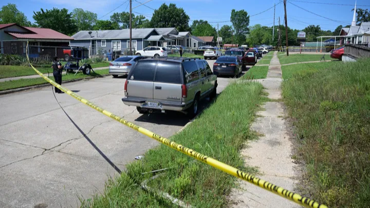 美国发生群体性枪击事件 8名儿童死亡