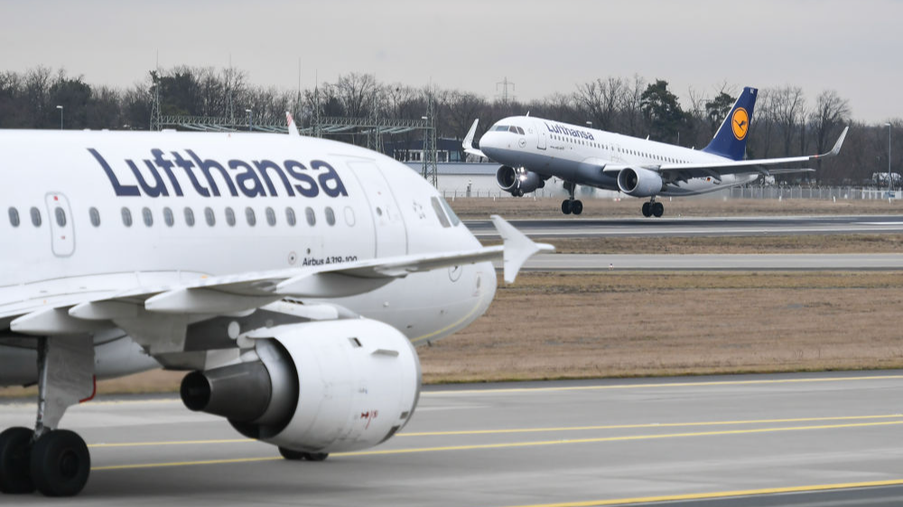 减航班、涨票价 全球多家航司进入“自保”模式