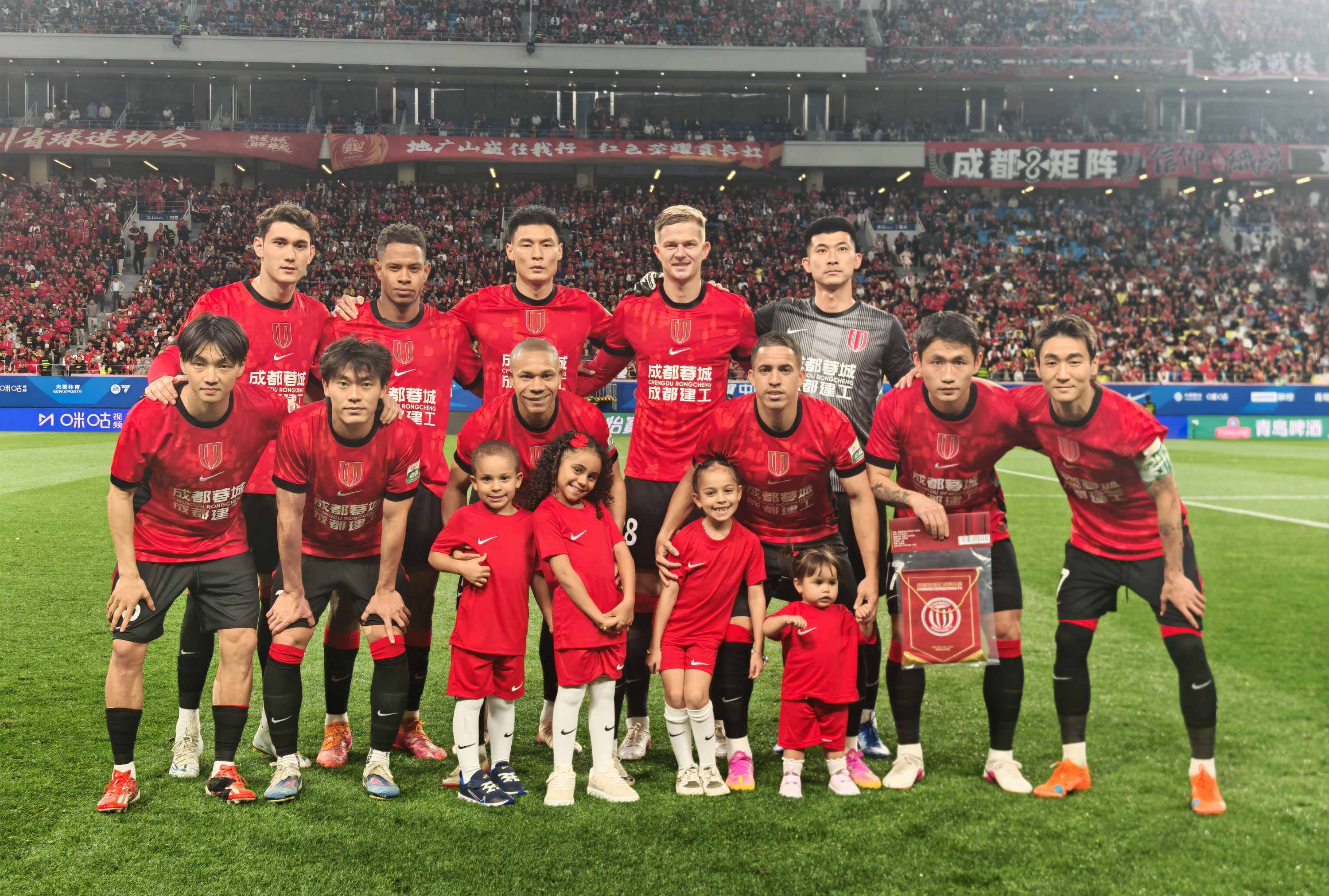 下半场连入两球，成都蓉城2-1战胜云南玉昆