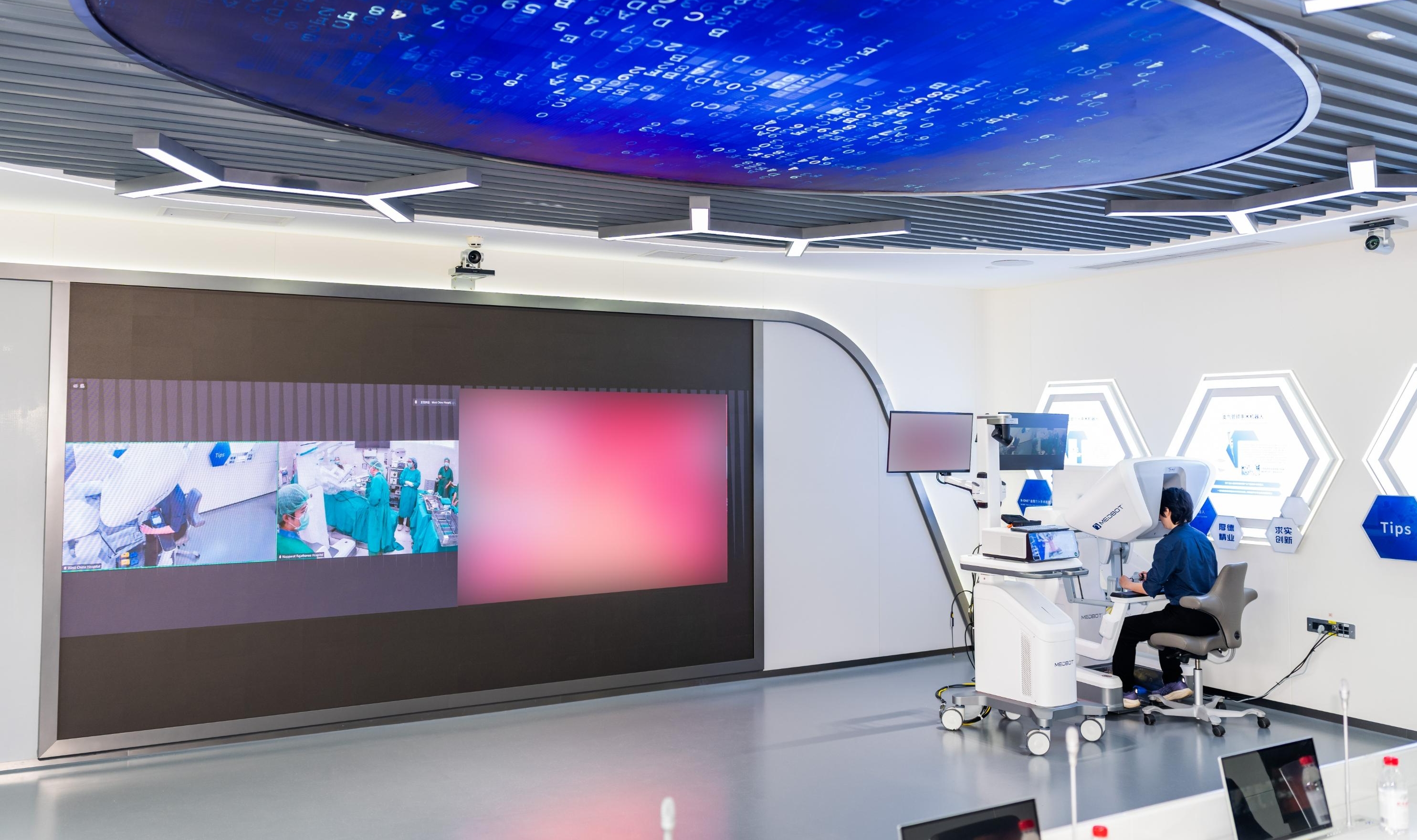 医生在成都，患者在泰国！华西医院完成中泰首例远程机器人手术