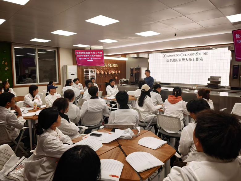 88BCC820-7ABD-4540-99BC-DBB8C9641156