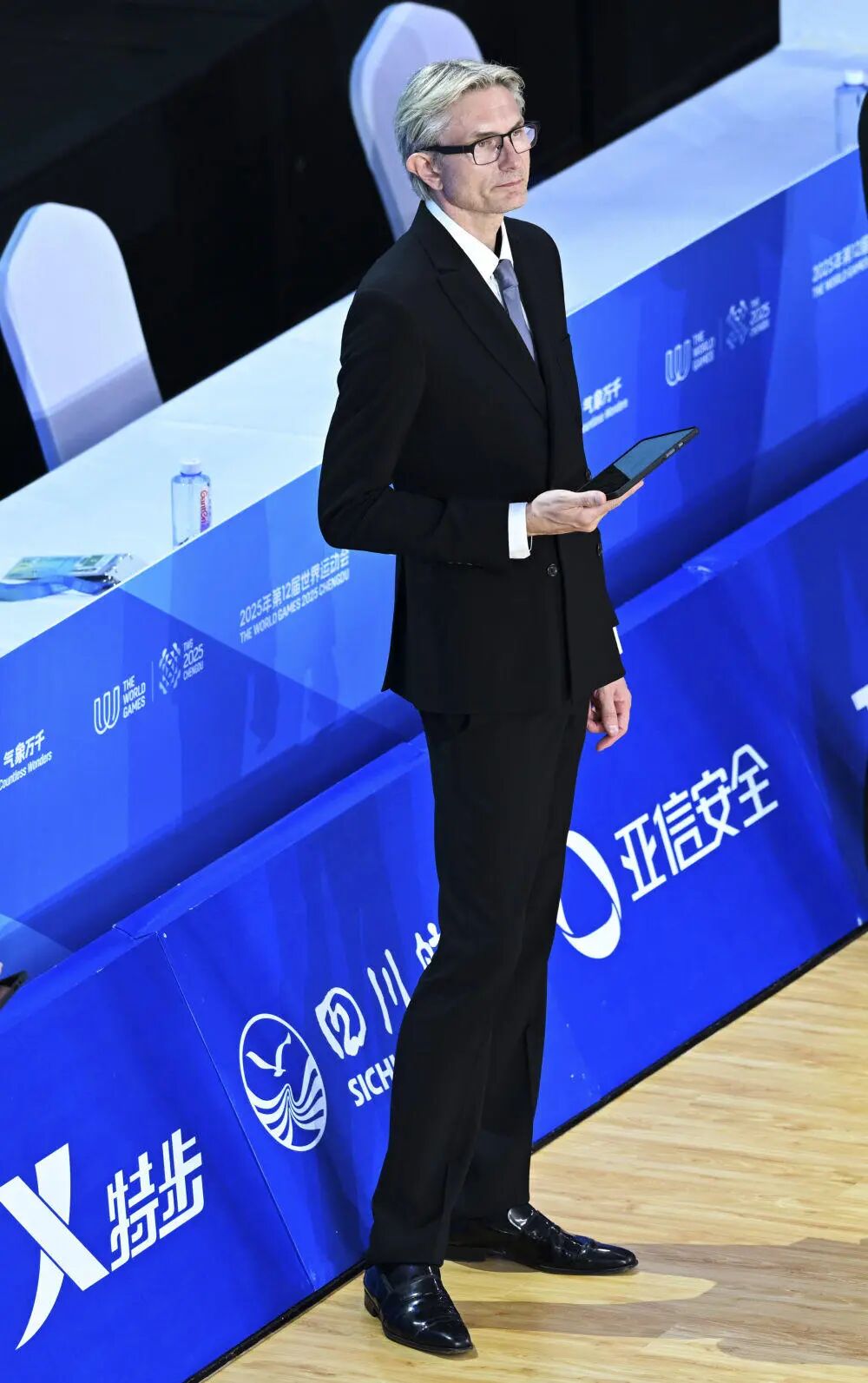 1754898980410269.jpeg AOWjVhFnEL8KJ2Ty.jpeg