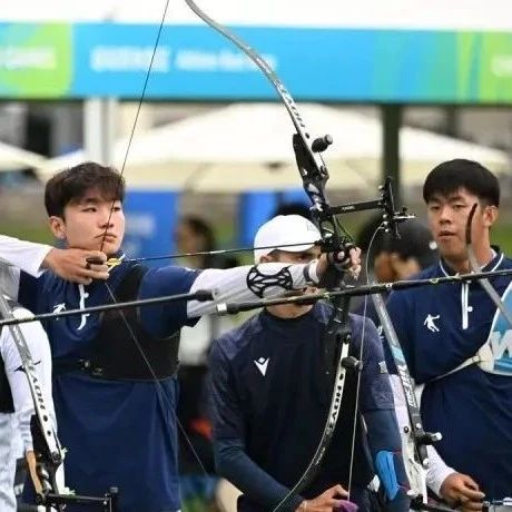 今早9点，成都大运会首场比赛开赛！
