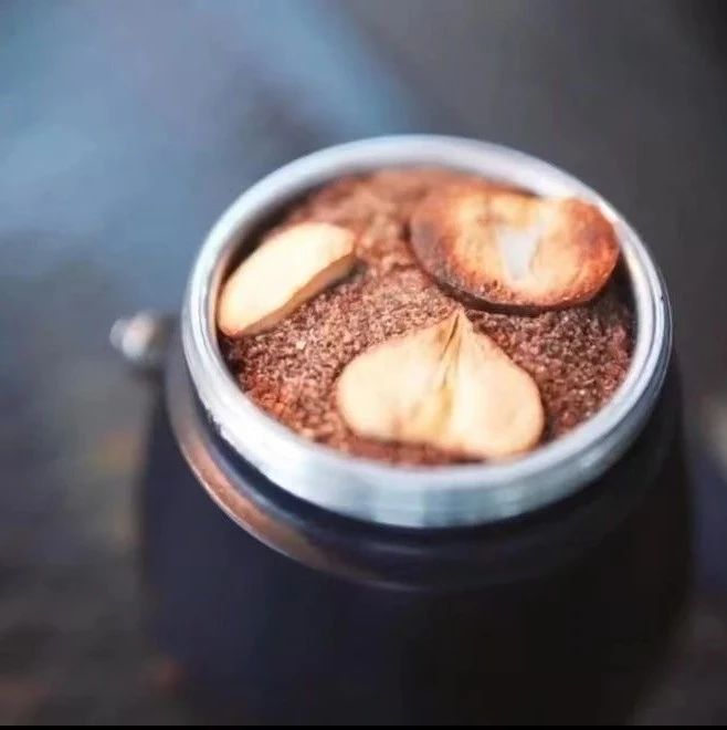 这个假期，来温江约一杯大蒜咖啡！