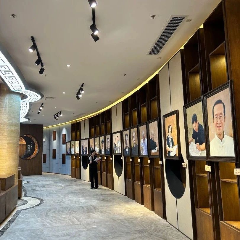 周末来温江！看中国中医药名人油画像作品展