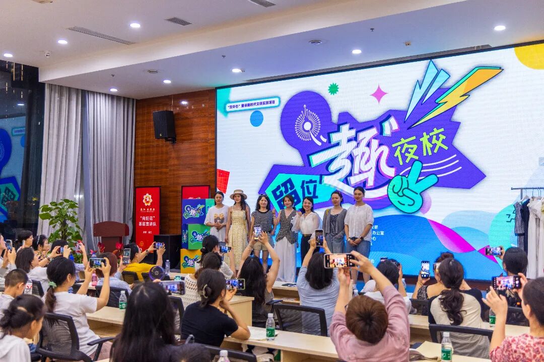 25.7.16 留灯艺术夜校 (9).jpg