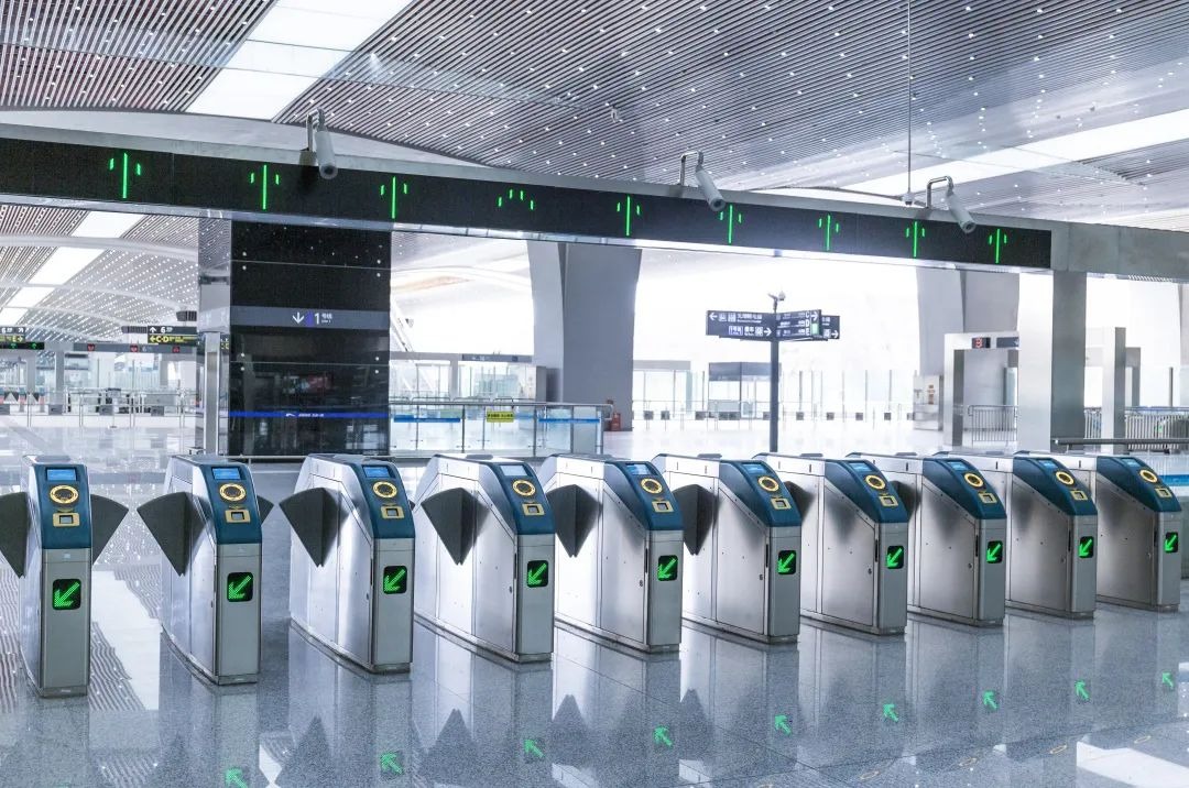 6月1日起，33分钟直达天府机场→