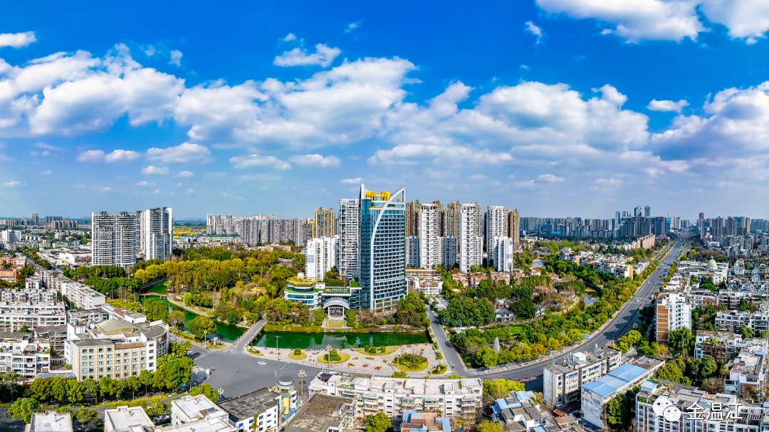 四川持续推动优势产业高端化、传统产业新型化、新兴产业规模化—— 加快产业转型 建设制造强省