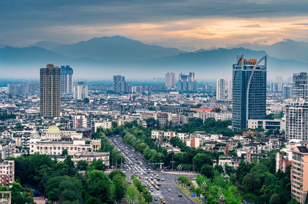 抬头看 温江人的夏日福利请查收→