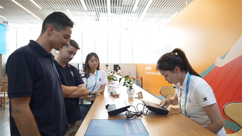 天府融媒看大运丨小语种难不倒 这套翻译系统有多牛？