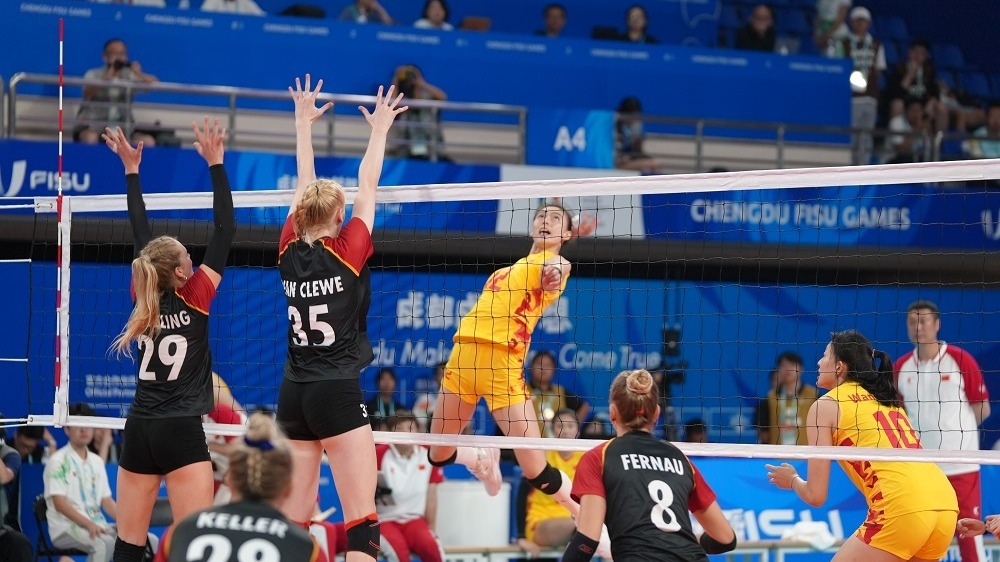 天府融媒看大运丨成都观众“雄起”声助中国女排初战告捷