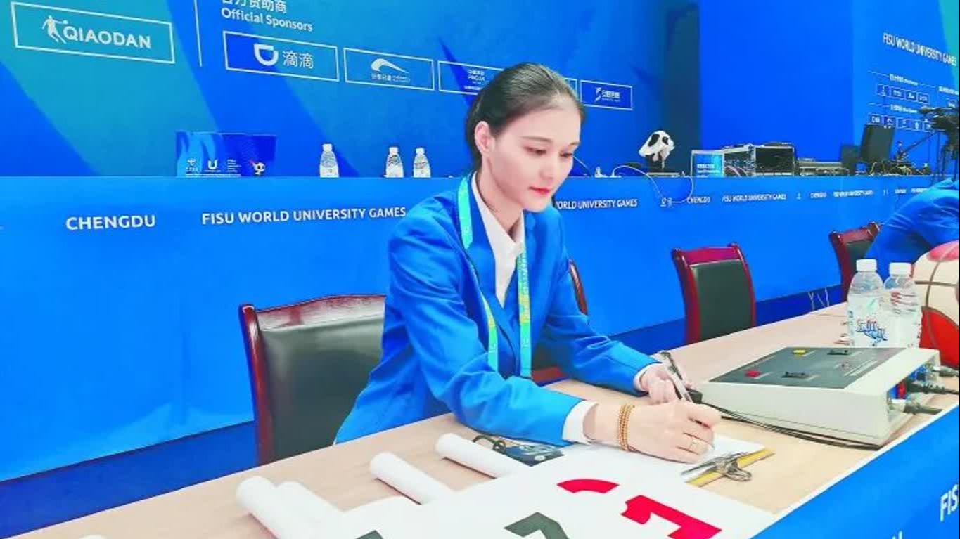 天府融媒看大运｜南充教师团队助力大运会，一起聆听他们的故事......