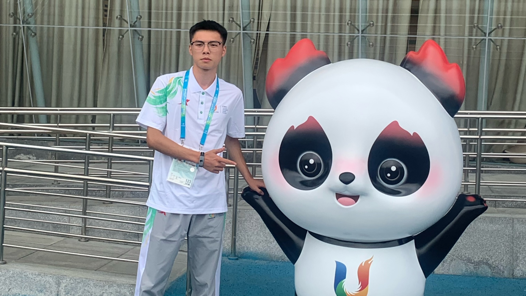 天府融媒看大运 | 早出晚归，每天“超长待机” 广元“小青椒”说值得