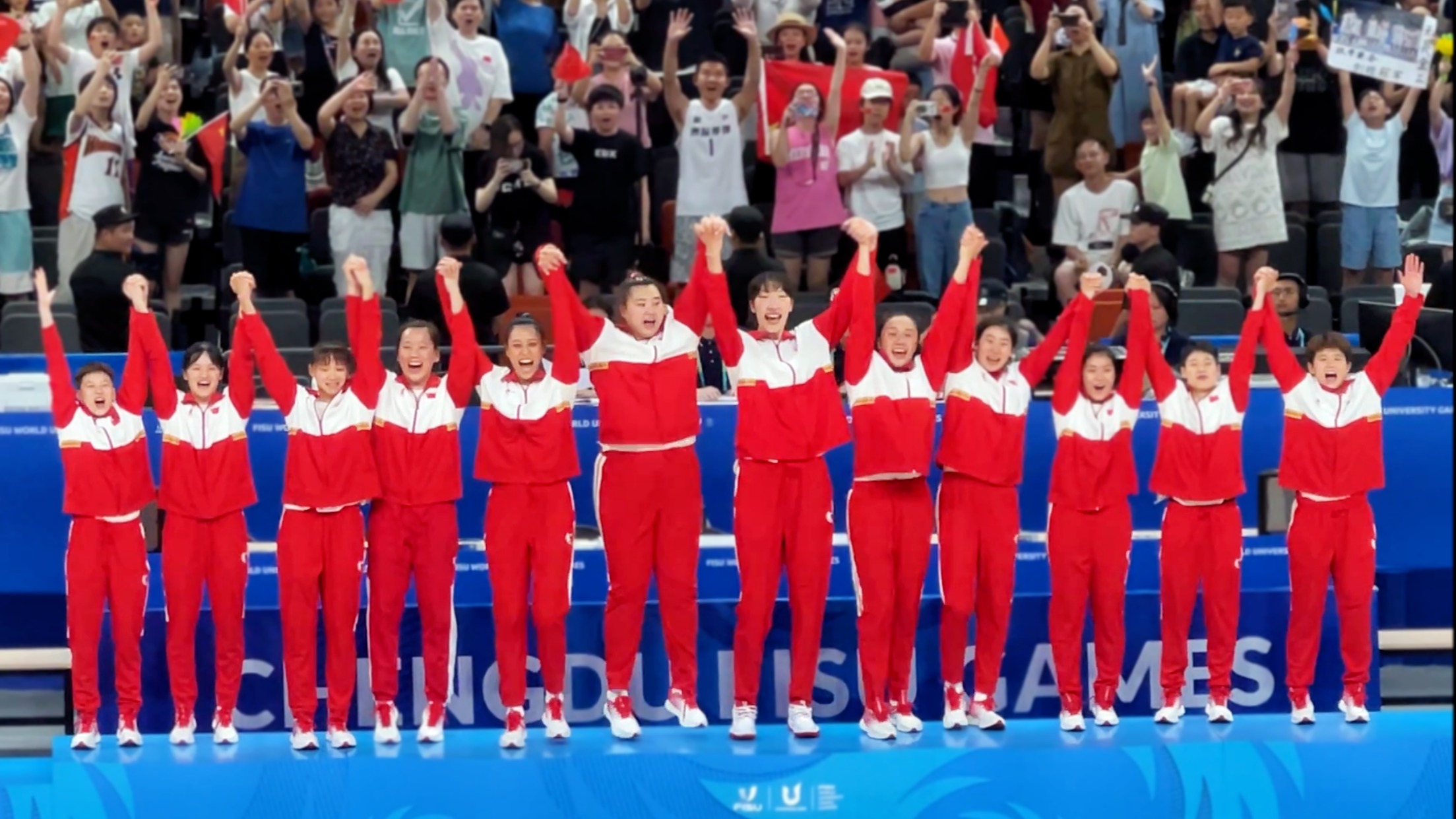 天府融媒看大运丨赢下“天王山之战” 中国女篮勇夺大运金牌