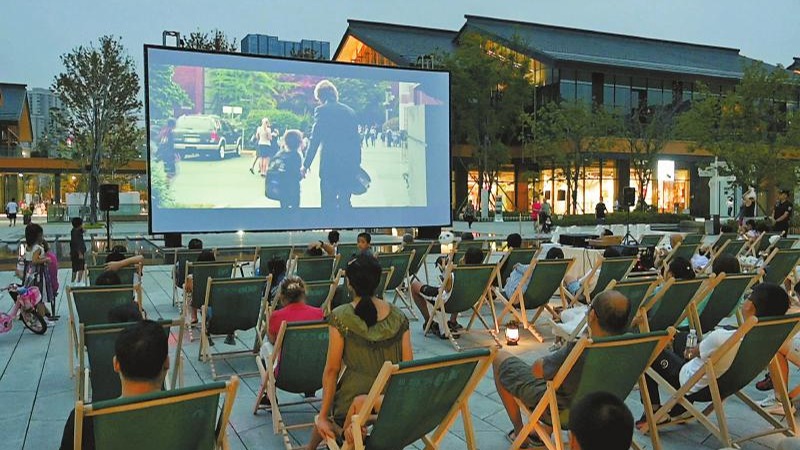 首届金熊猫奖终评启动，25个奖项的获奖名单将于20日晚公布 大咖云集成都 共评影视佳作