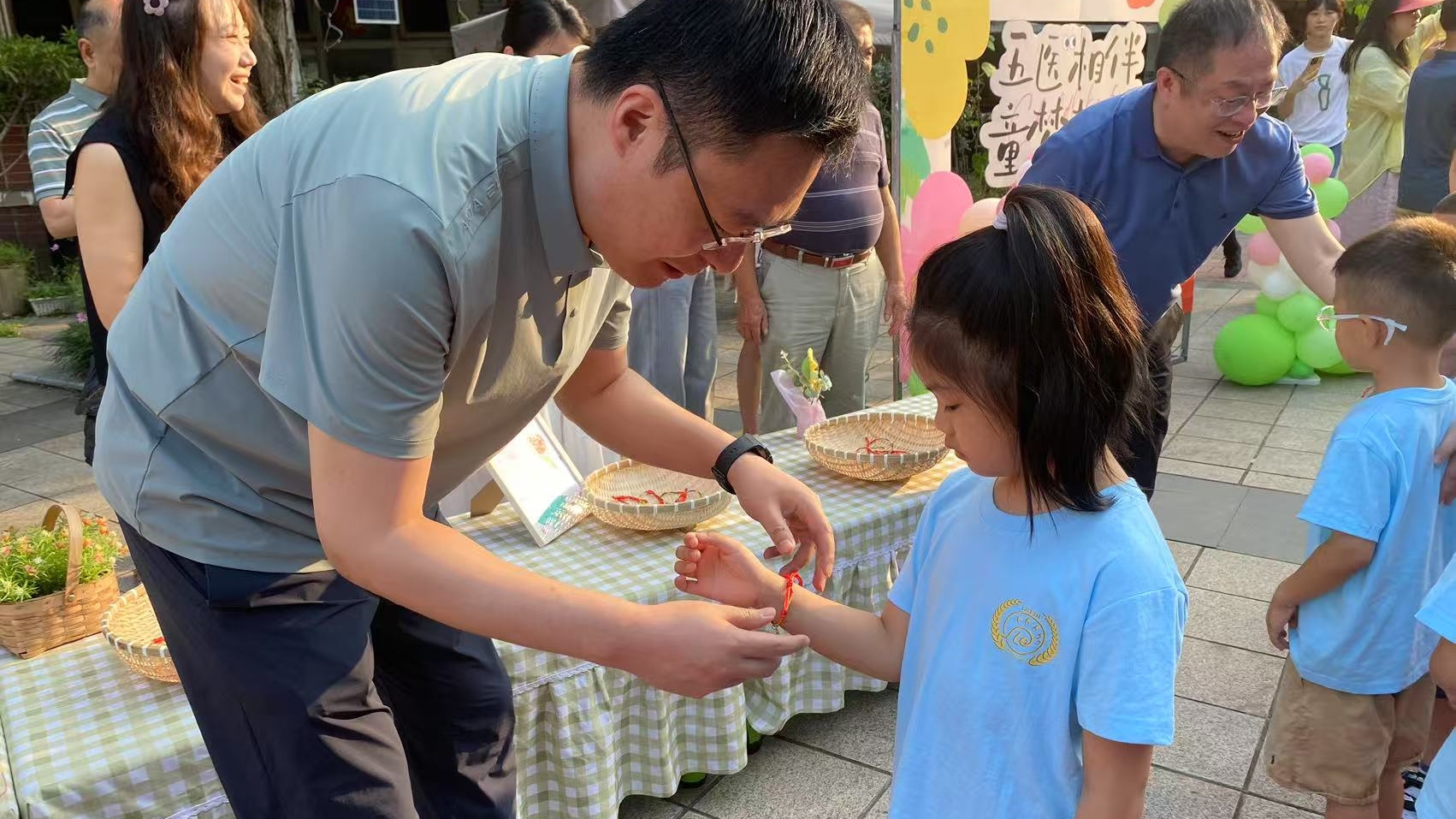 市五医院暑期托管班开课，200余名娃娃解锁快乐假期