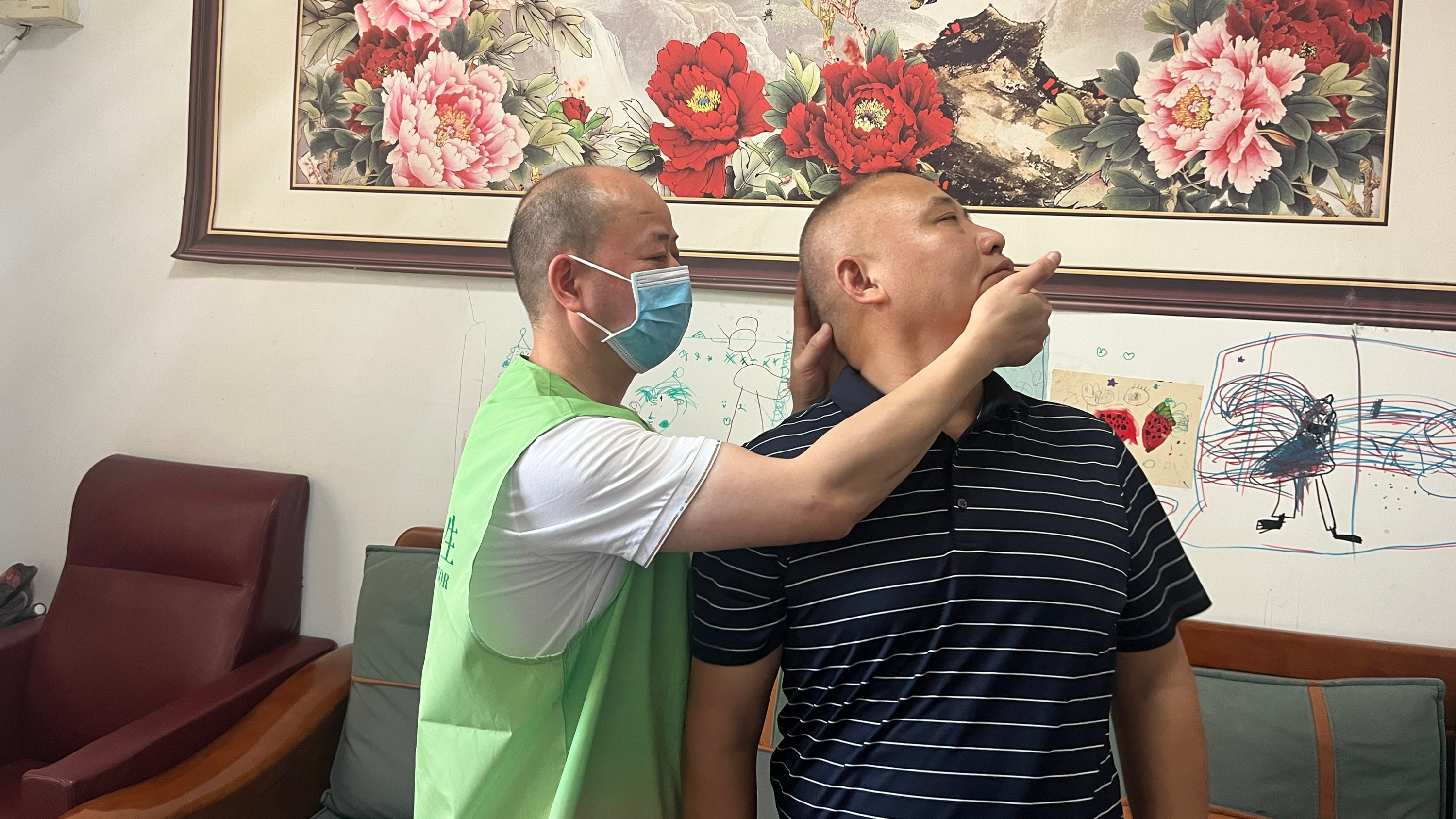 马小建：乡亲们的健康“守门人”