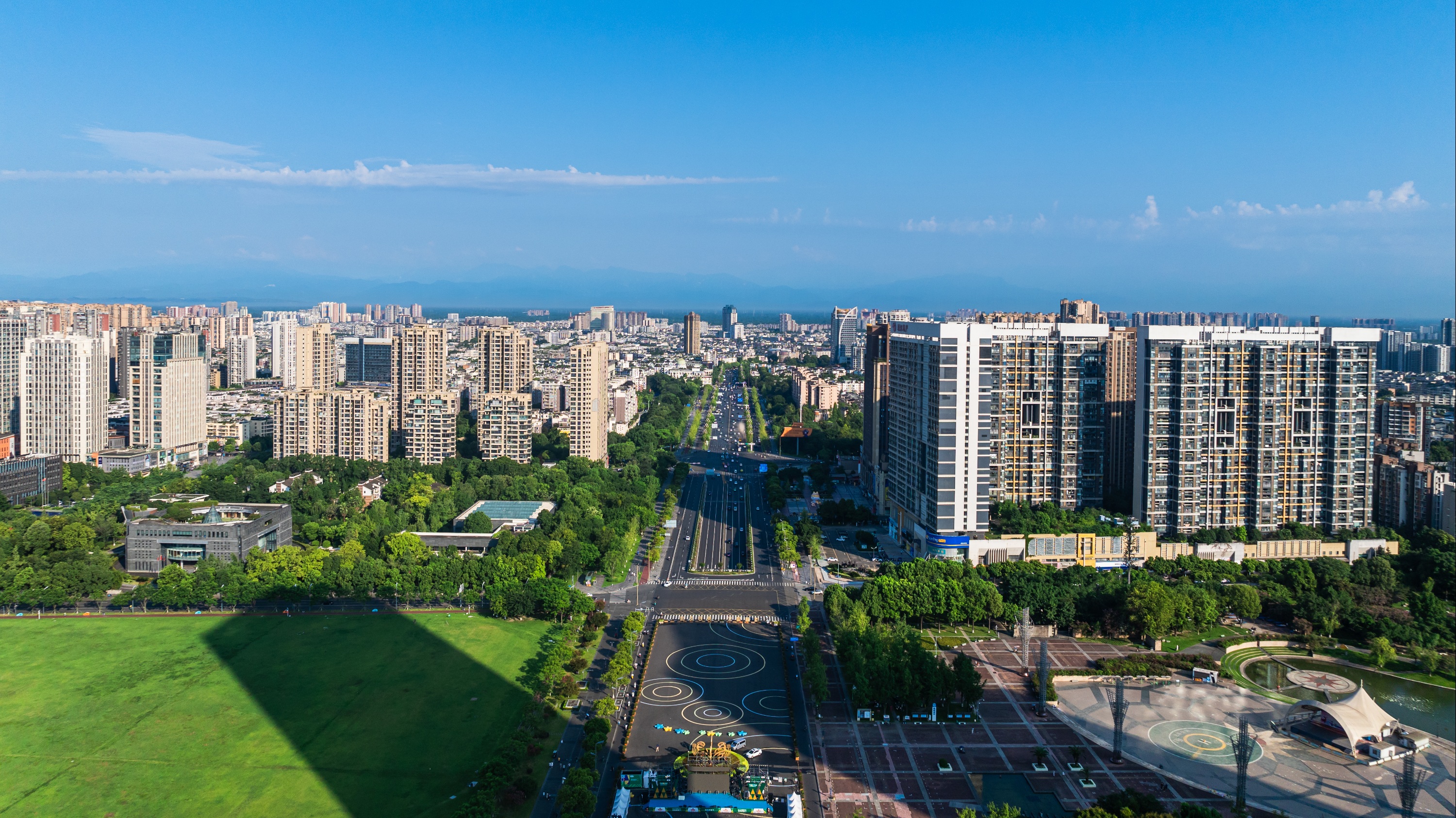区第十九届人大常委会召开第二十六次会议