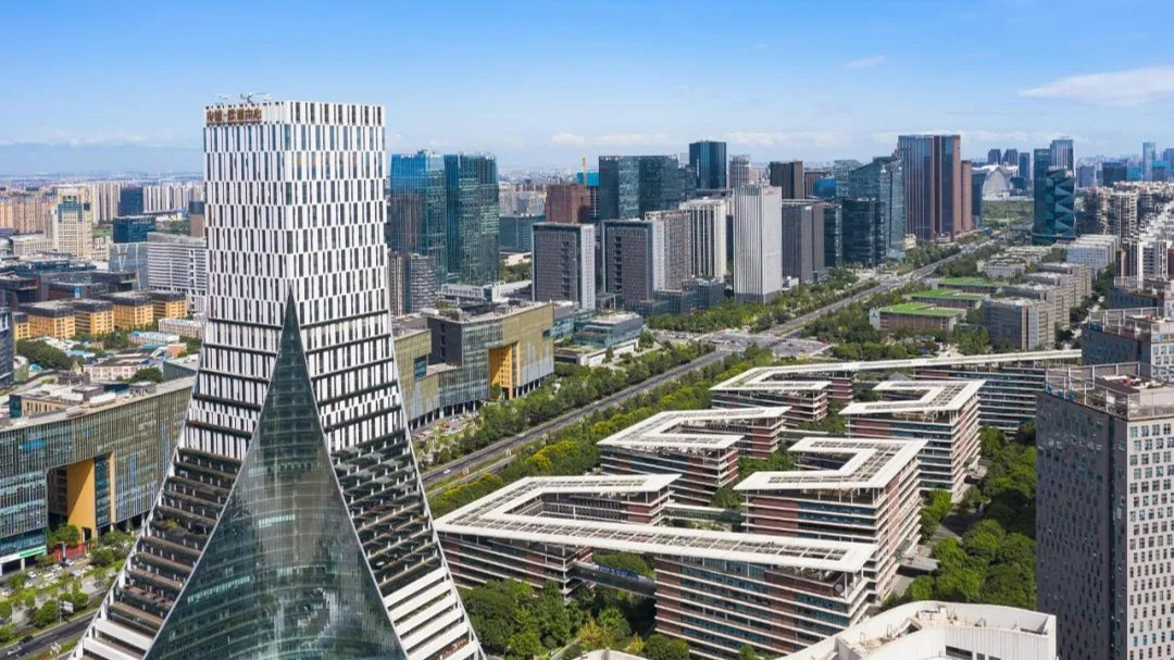 人民日报头版发文！成都加力推动产业园区高质量发展