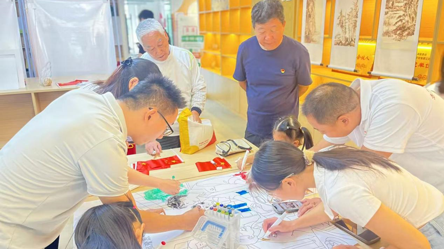 涌泉街道清泉社区开展迎国庆主题党建活动