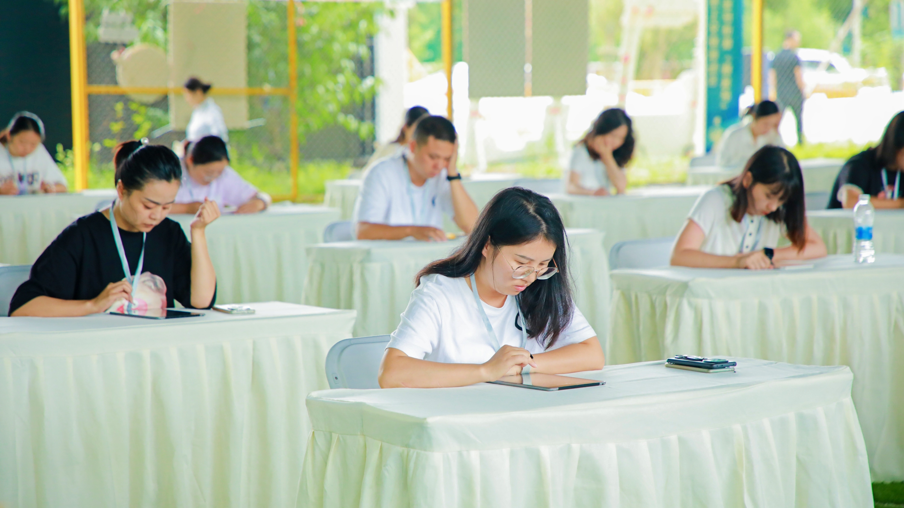 社会工作者、互联网营销师同台比拼，温江这场技能竞赛演绎匠心风采