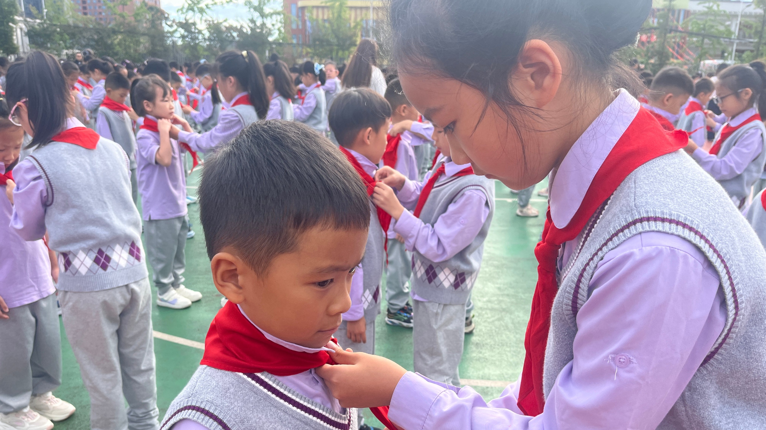 强国复兴有我  争当新时代好少年   我区各学校开展建队76周年主题活动